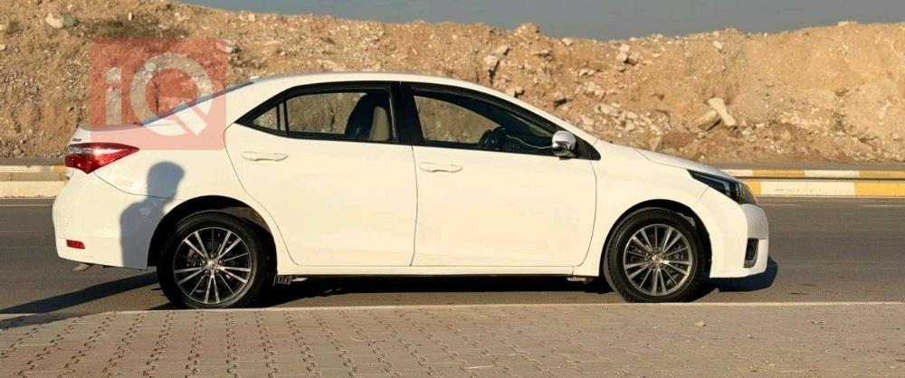 تۆیۆتا کۆرۆلا